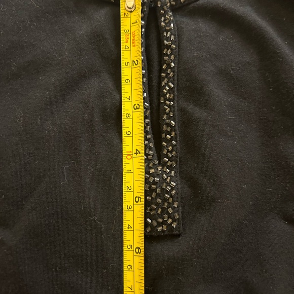 Chico’s Embellished Tunic Black Size 2 classic long sleeve stretchy fabric - Picture 10 of 11